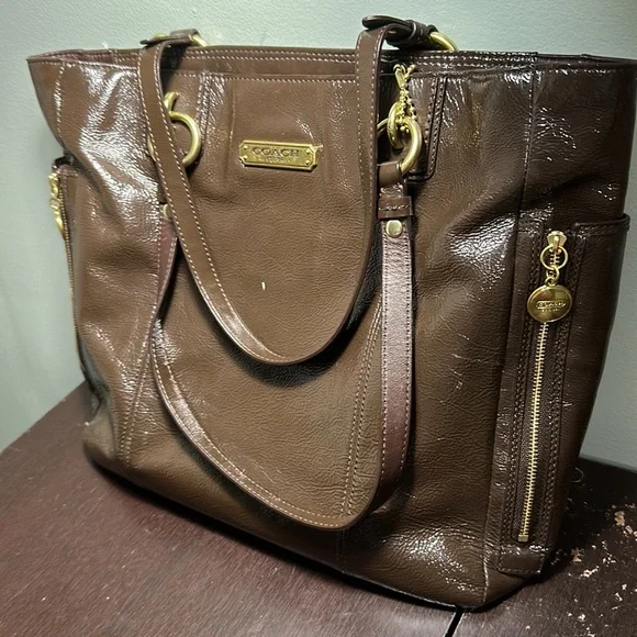 Coach Purse. - Picture 2 of 8